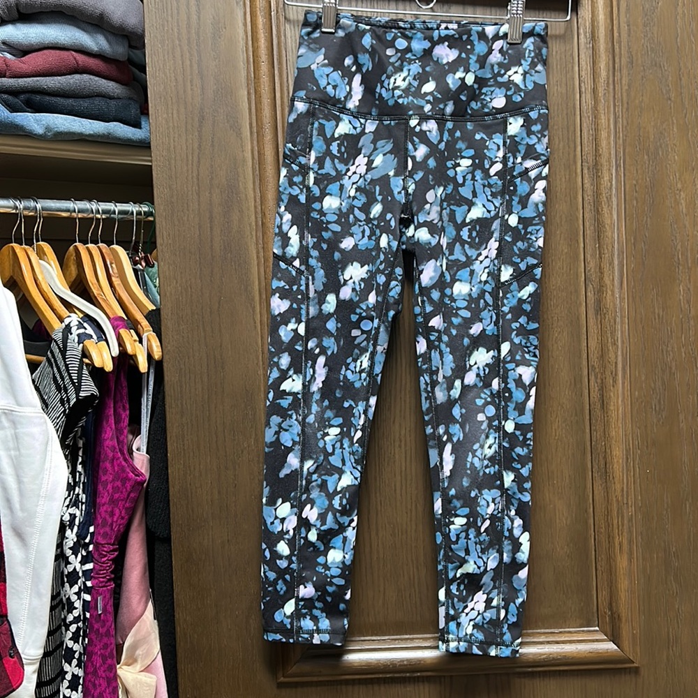 Gaiam women’s XS cropped leggings